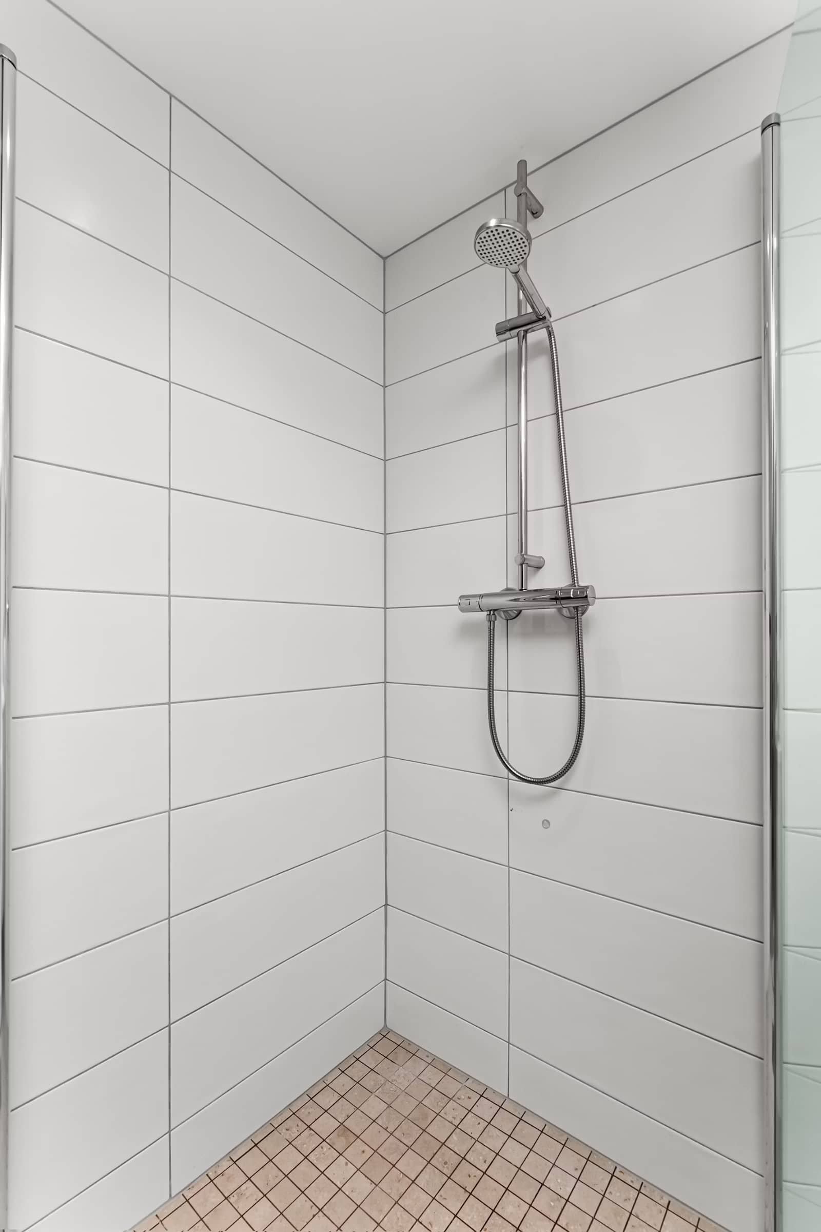 Aspen digital shower controller and processor with slimline flush interface